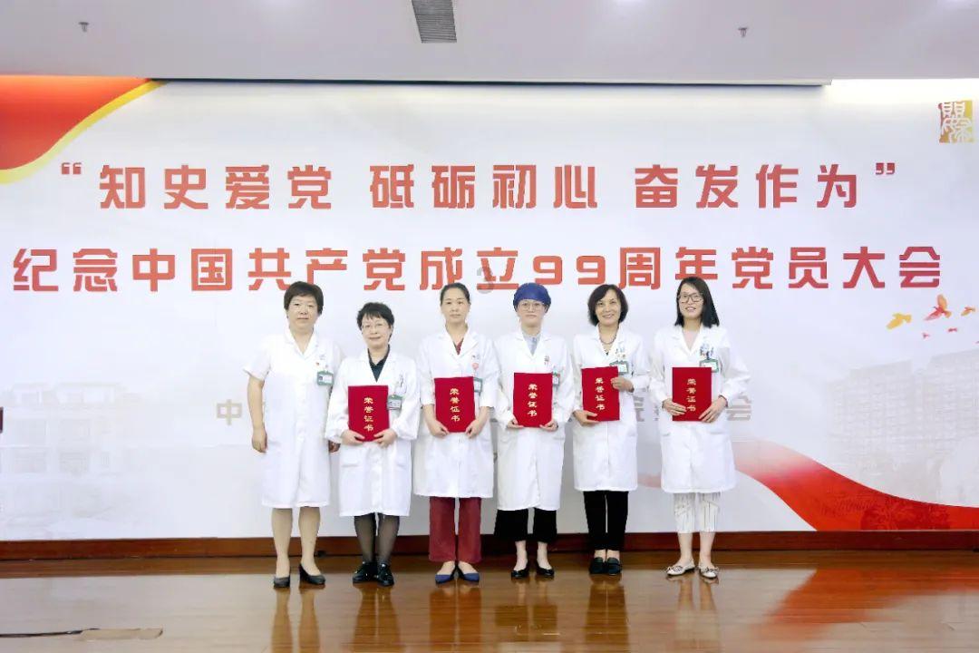逃出上锁的现代房间4